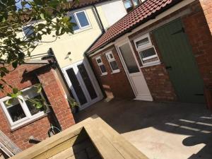 holiday cottage yorkshire enclosed garden